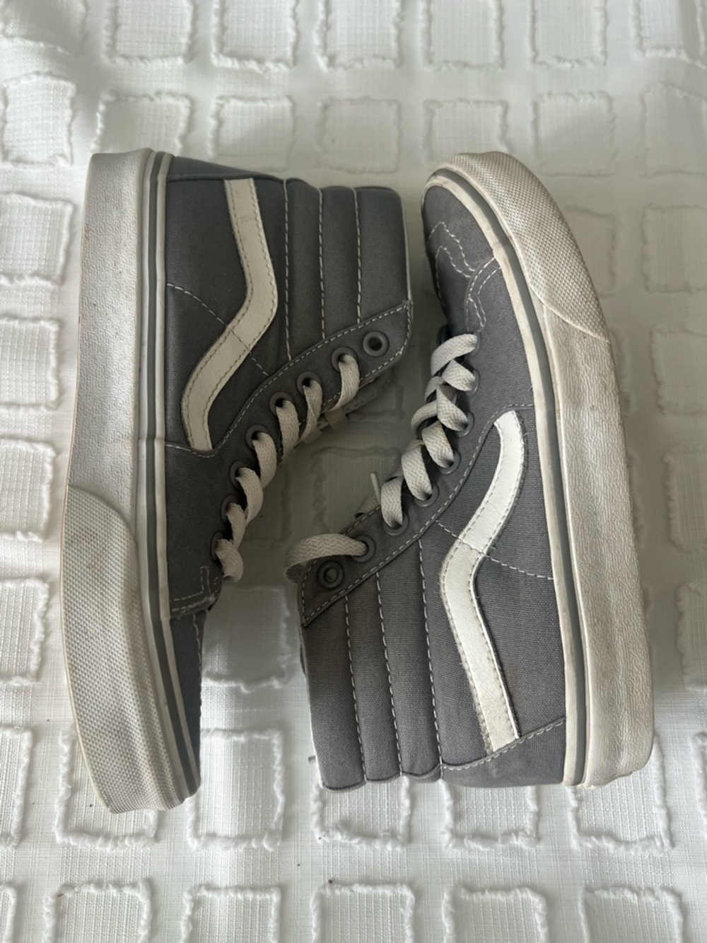 Vans Sk8-Hi Shoes Mens 4.5 Gray White High Top Skate Sneakers Canvas Womens 6